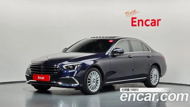 Mercedes-Benz E-Class — фото 1