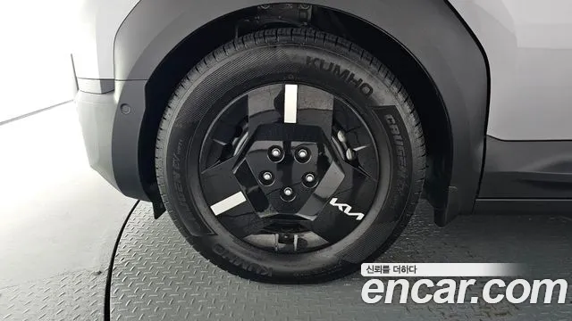 Kia PV5 — фото 4