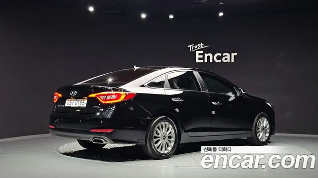 Hyundai Sonata — фото 2