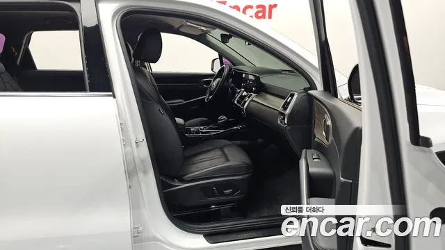 Kia Sorento — фото 11