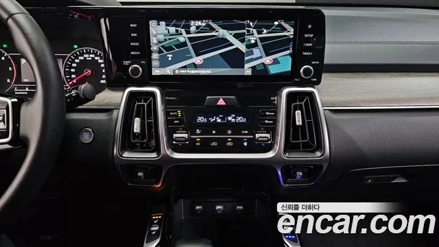 Kia Sorento — фото 14