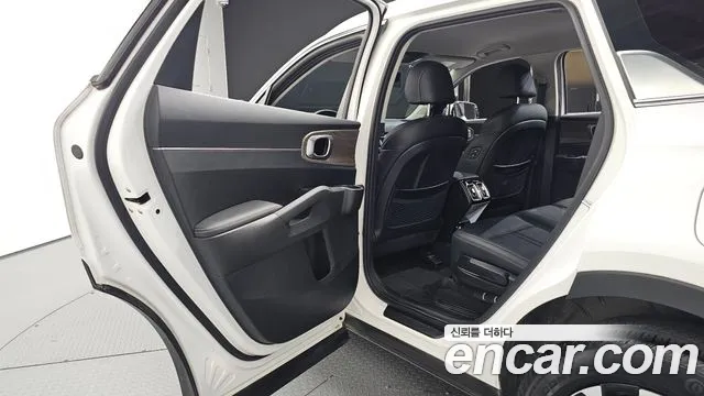 Kia Sorento — фото 26