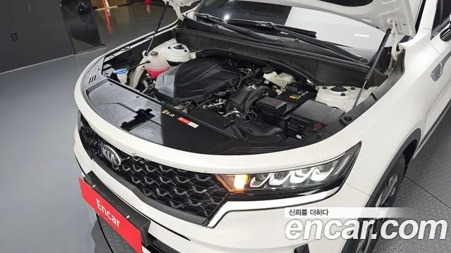 Kia Sorento — фото 6