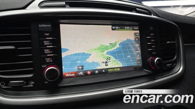 Kia Sorento — фото 13