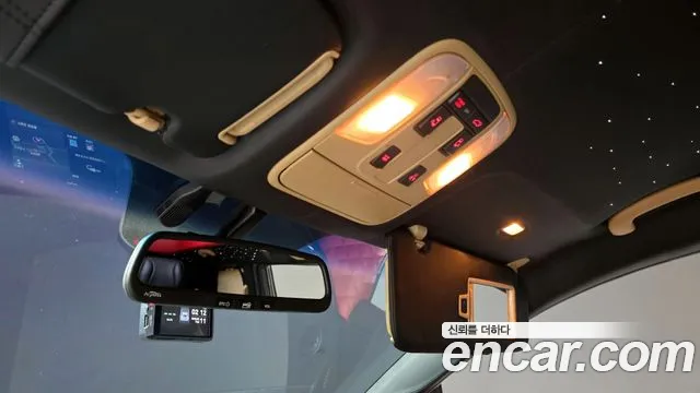 Kia Carnival — фото 12