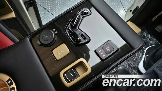 Kia Carnival — фото 18