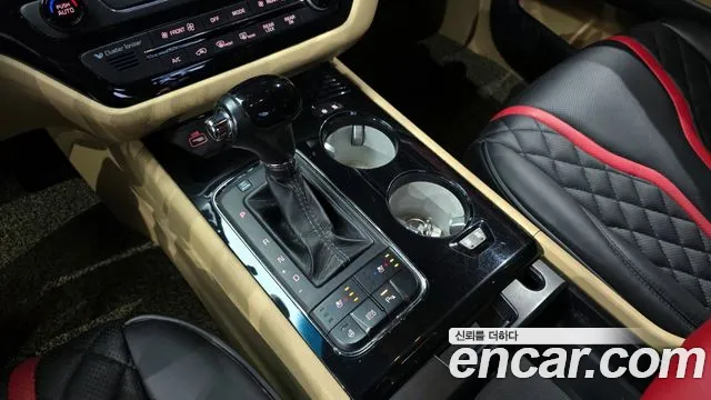 Kia Carnival — фото 19