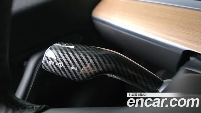 Tesla Model Y — фото 30
