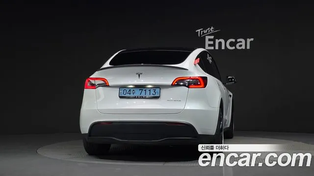 Tesla Model Y — фото 4
