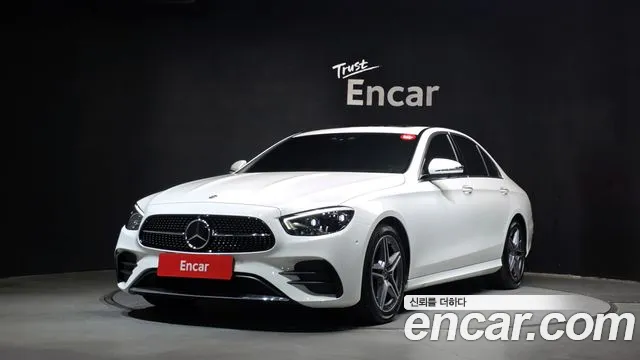 Mercedes-Benz E-Class — фото 1
