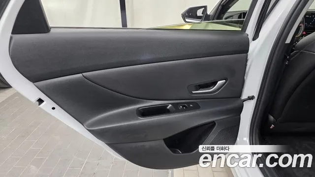 Hyundai Avante — фото 25