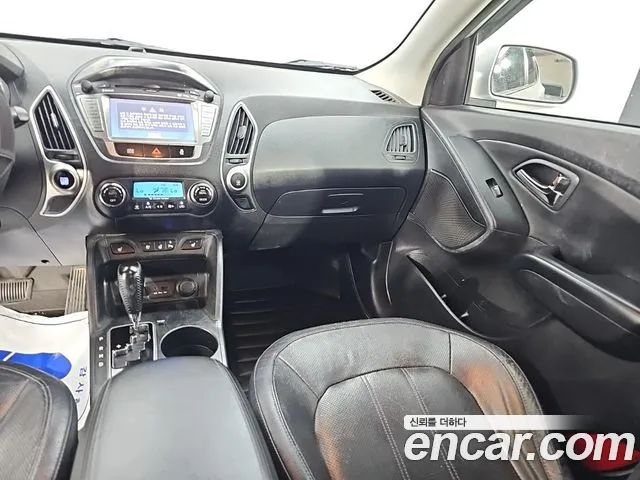 Hyundai Tucson — фото 10
