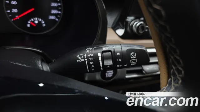 Kia Seltos — фото 19