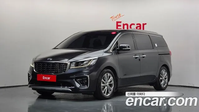 Kia Carnival — фото 1