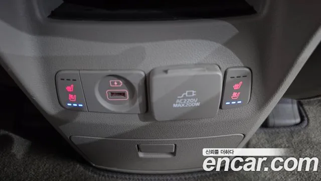 Kia Carnival — фото 15