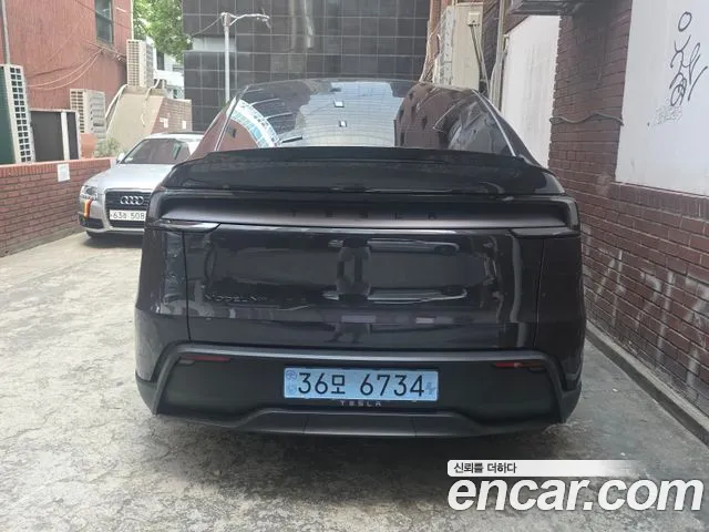 Tesla Model Y — фото 2