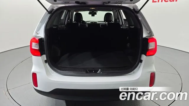 Kia Sorento — фото 18