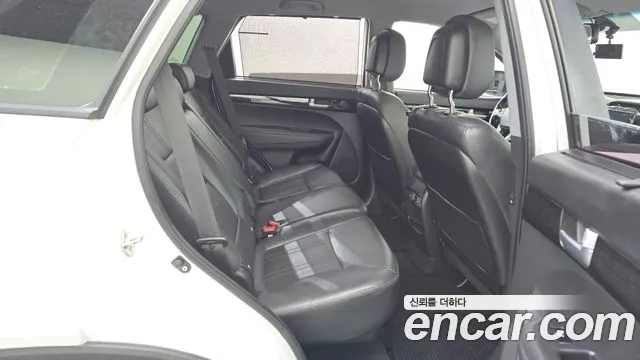 Kia Sorento — фото 19