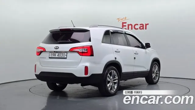 Kia Sorento — фото 2