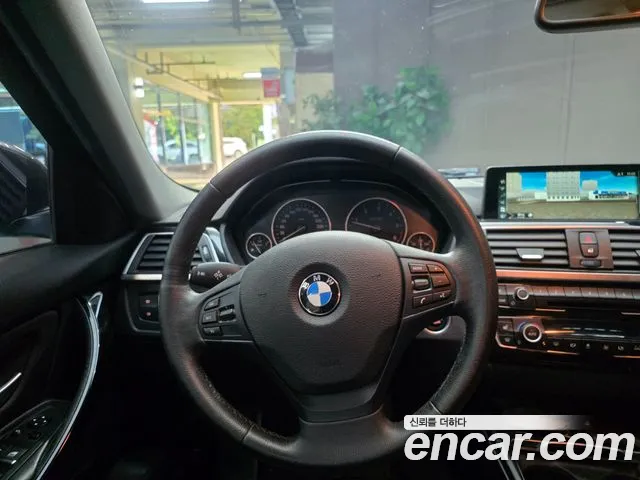 BMW 3-Series — фото 18