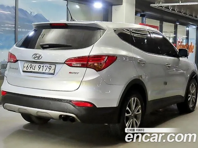 Hyundai Santa Fe — фото 4