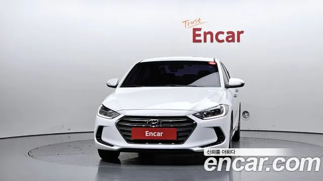 Hyundai Avante — фото 3