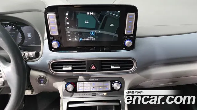 Hyundai Kona — фото 14