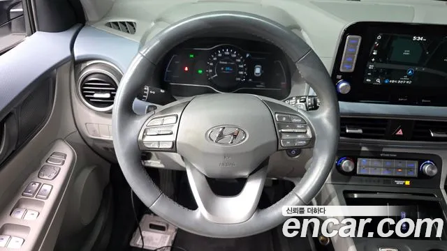 Hyundai Kona — фото 15