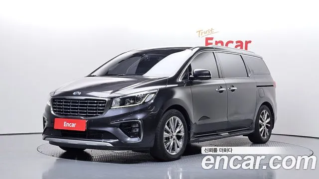 Kia Carnival — фото 1