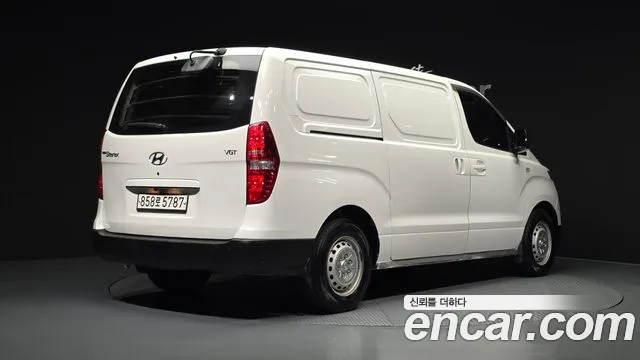 Hyundai Starex — фото 2
