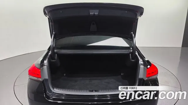 Hyundai Genesis — фото 33