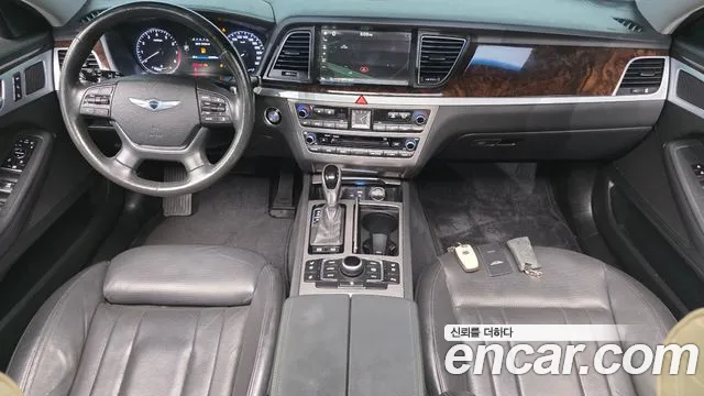 Hyundai Genesis — фото 7