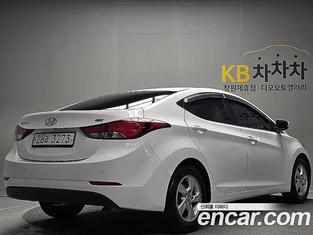 Hyundai Avante — фото 4