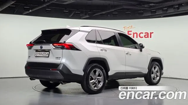 Toyota RAV4 — фото 2
