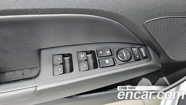 Hyundai Avante — фото 13