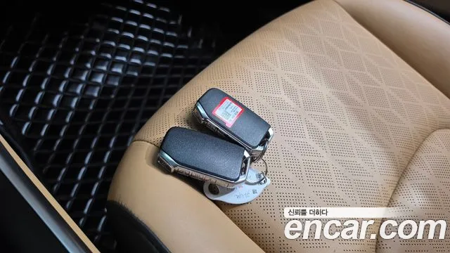 Kia Carnival — фото 15