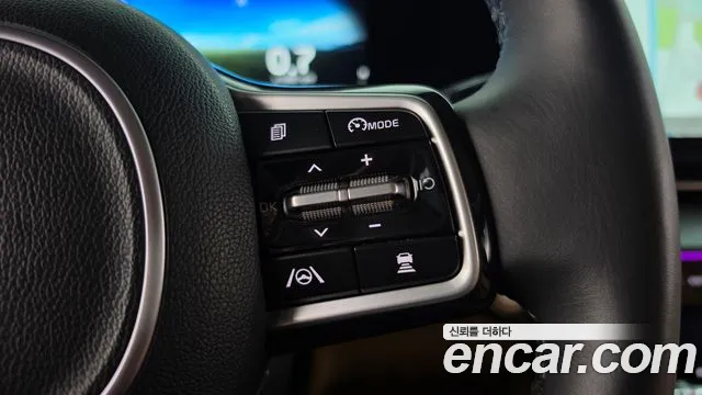 Kia Carnival — фото 16