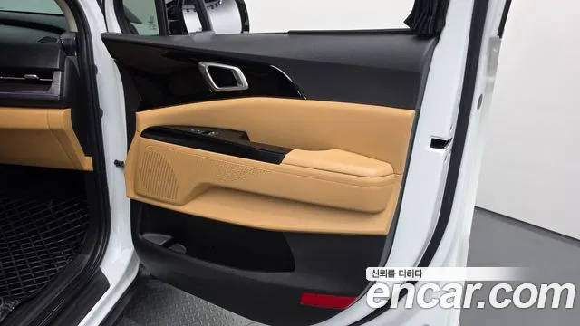 Kia Carnival — фото 25