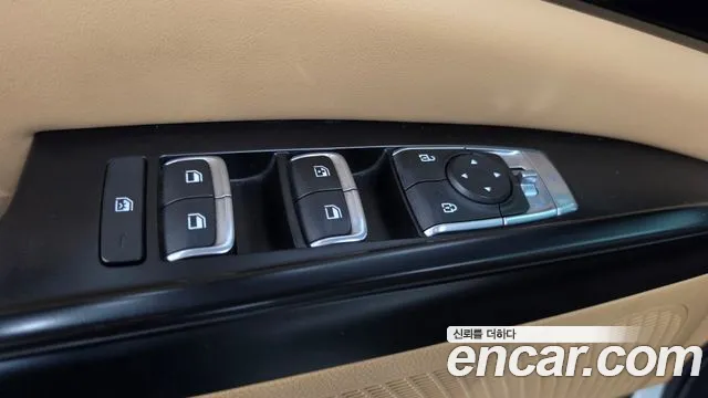 Kia Carnival — фото 29