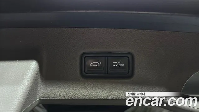 Kia Carnival — фото 18
