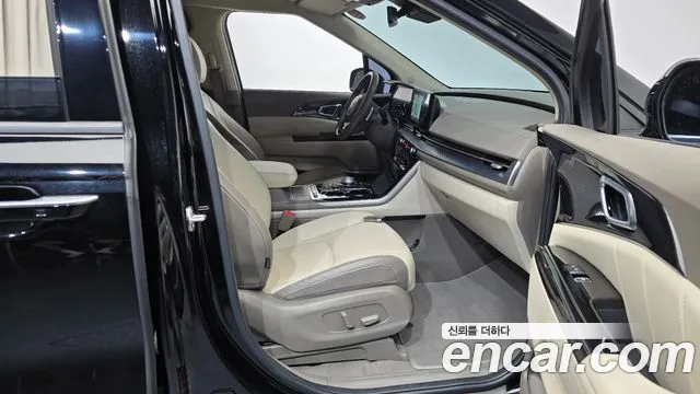 Kia Carnival — фото 26