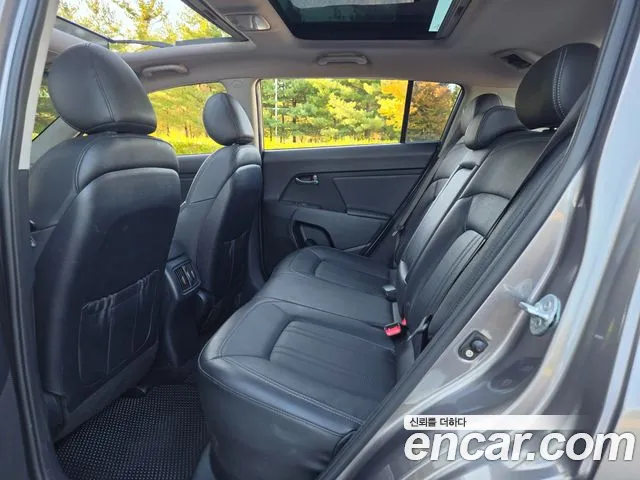 Kia Sportage — фото 15