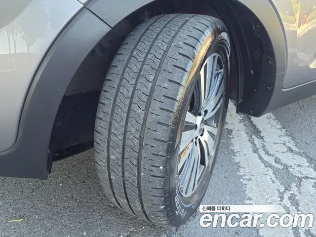 Kia Sportage — фото 9