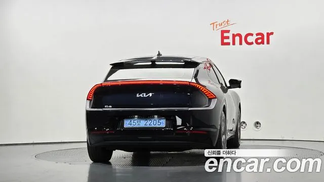 Kia EV6 — фото 3