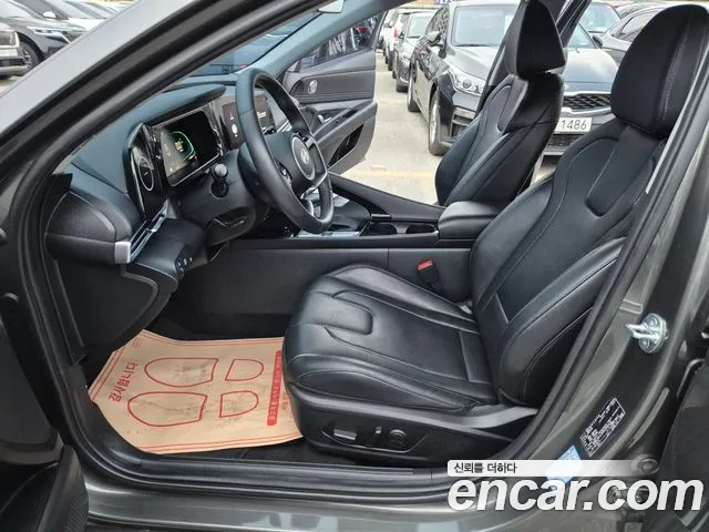 Hyundai Avante — фото 12