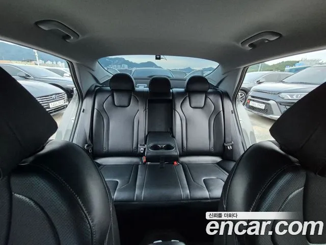 Hyundai Avante — фото 14