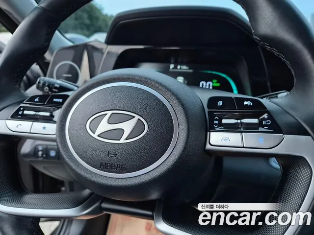 Hyundai Avante — фото 17