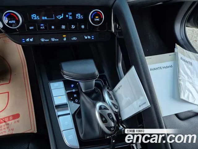 Hyundai Avante — фото 19