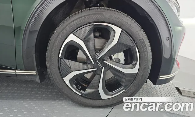 Kia EV6 — фото 22