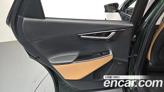 Kia EV6 — фото 26